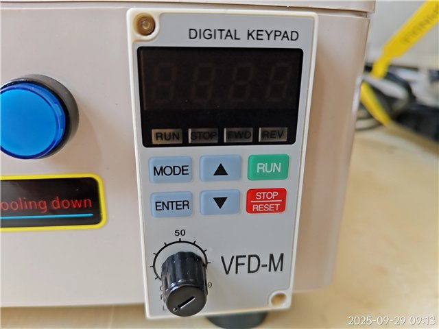 Фото Мини фрезерный станок с ЧПУ DeskMill 3040 1500W (поворотная ось в комплекте)